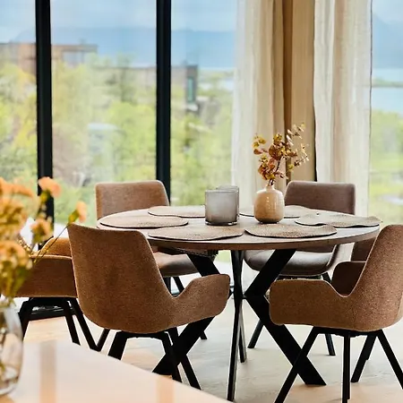 New Luxury Cabin Near Henningsvaer Front Row Lyngvaer Lodges Kleppstad