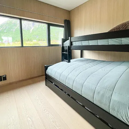 New Luxury Near Henningsvaer Front Row Lyngvaer Σαλέ