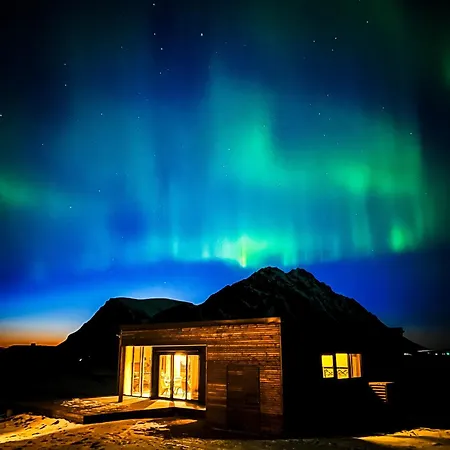 New Luxury Cabin Near Henningsvaer Lofoten *