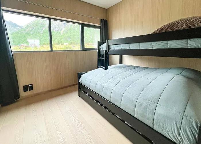 New Luxury Near Henningsvaer Lofoten 木屋