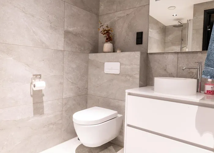 New Luxury Near Henningsvaer Lofoten Kleppstad